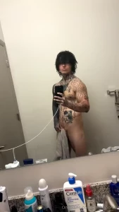 Who wants to see daddy s hard wet dick