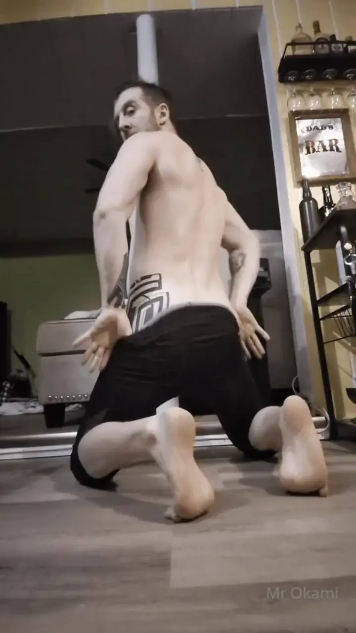 I feel like it s been a minute since i ve given you a booty hump day 
