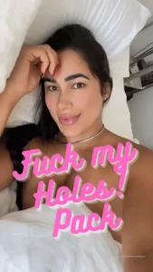 Fuck my holes biggest filthiest bundle ever only 20 only today
