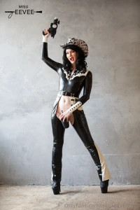 Do you think you can aim your weapon better than i can aim mine