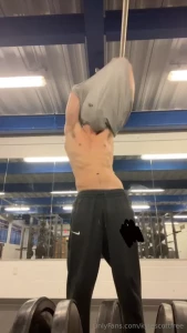 Howdy i m kyle a freshly 18 yr old and super horny male so i felt like