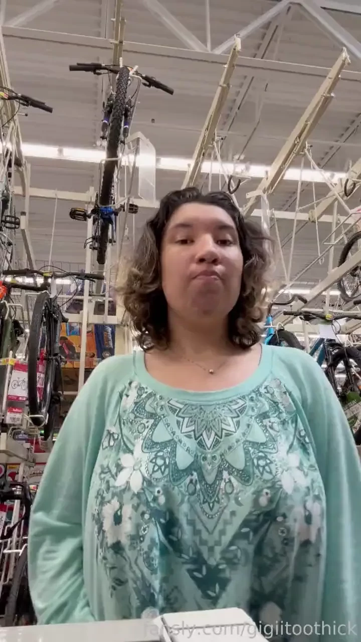 Public flashes of my titties part 1 