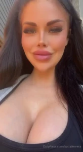 If anyone tips for my dinner i will send you a nice long video of me
