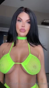 Pussy poppin to this song pop squish