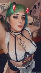 Miiss triixie 1000 photos 250 videos only 6 66 a month professional