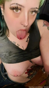 I wanna keep playing but i want another drink don t you wanna play