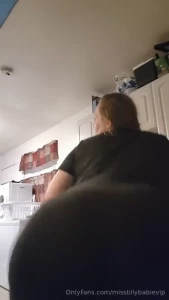 I wanna twerk on dick