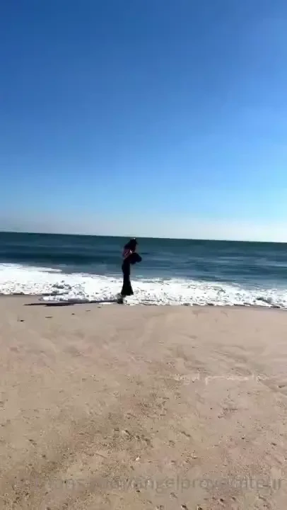 Some beachy latex boobies 