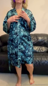 Can i start your week by making your cock hard