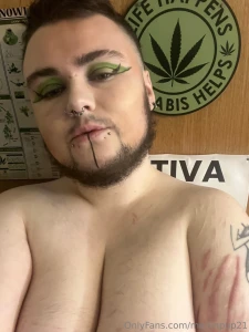 Who wants to cum on this trannys tits