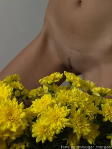 I play with my pussy a little pussy sexy latina tanned hairy skinny part 1