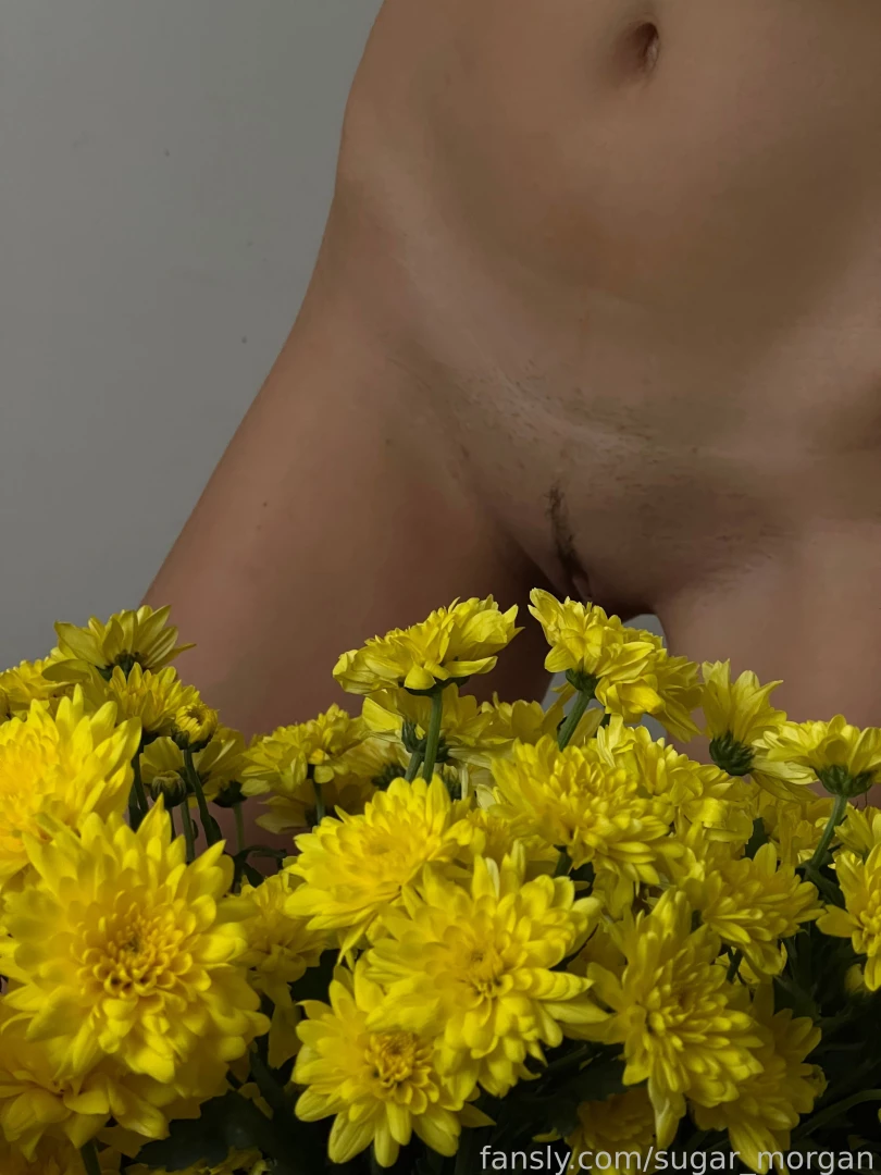 I play with my pussy a little pussy sexy latina tanned hairy skinny part 2 