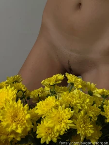 I play with my pussy a little pussy sexy latina tanned hairy skinny part 2