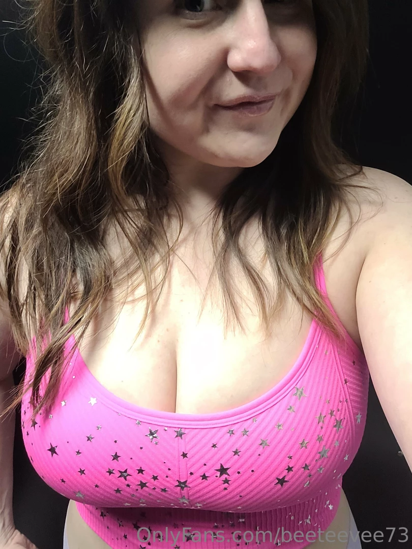 I match the barbie outfit i had 