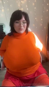 Who knew velma could be so bouncy part 1