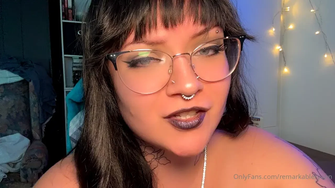 You re so bad how dare you sneak into my room and watch me in secret 