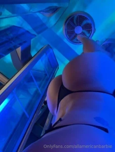 Leave a kiss mark on my ass