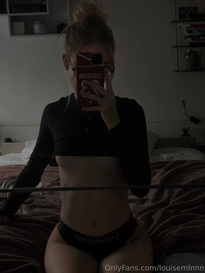 Tu pr f res m enlever mon haut ou mon string ck 