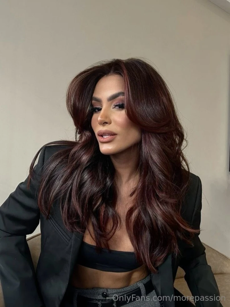 Ok i want this hair color now what do we think 