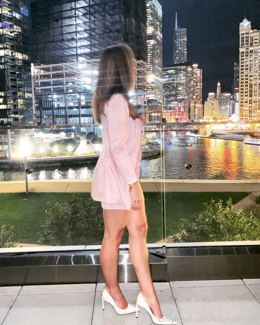 Summer nights in the city 