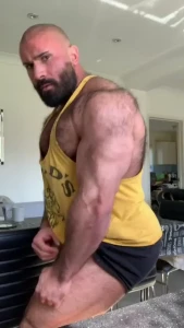 Flex amp pose
