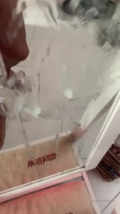 Mira el v deo completo de esta corrida aqu https onlyfans com