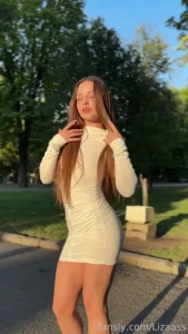 Golden hour got nothing on this sunlit stunner keeping it effortlessly