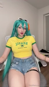 Your head inbetween my s n cuddles