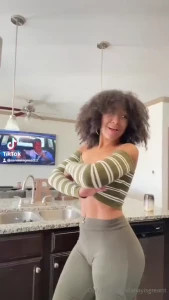Figured i post a normal post since i always post my pussy lmao