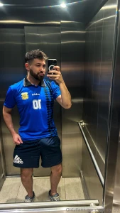 Quieren un video vestido as post partido de futbol
