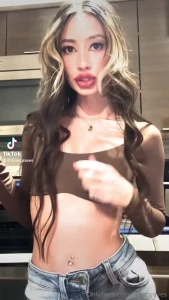Follow me on tik tok zoengraves so i can go live again