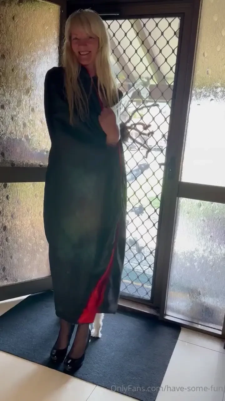 Happy halloween countess dracula will suck ze semen out of your 