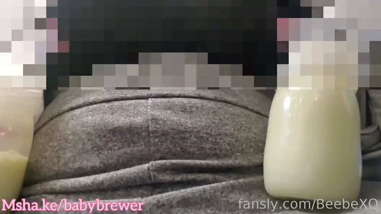 Oopsie i made my breast pump overflow sooo much milk lactation 