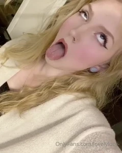 Found this little unfiltered ahegao