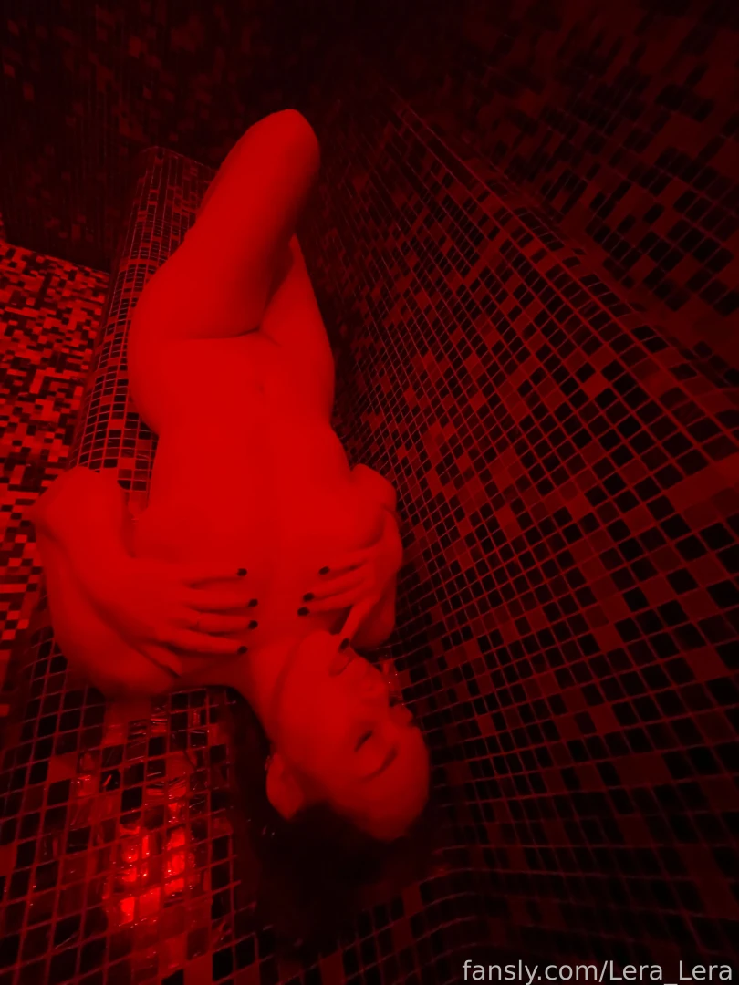 Big red and hot setting in hammam aquaphilia water showergirl shower part 1 