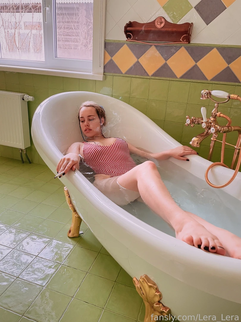 I don t smoke cigarettes but i tried aquaphilia water shower bath 