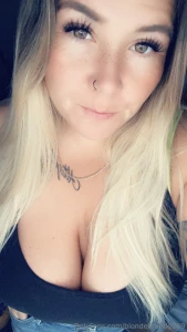 Good morning hunnies happy hump day