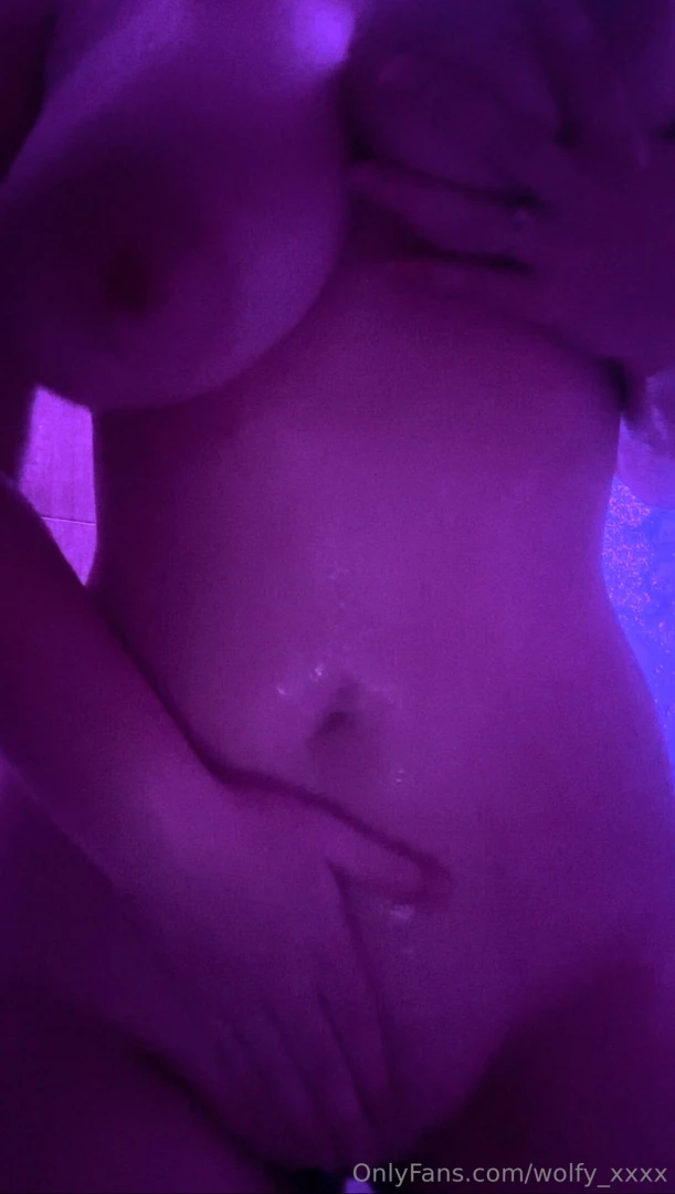 I love touching myself i hope you love seeing me touch myself as well 