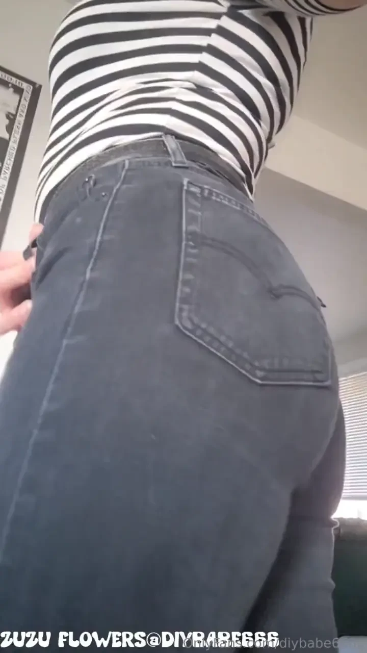 Strutting my ass in my levis i make all sorts of videos hope your 