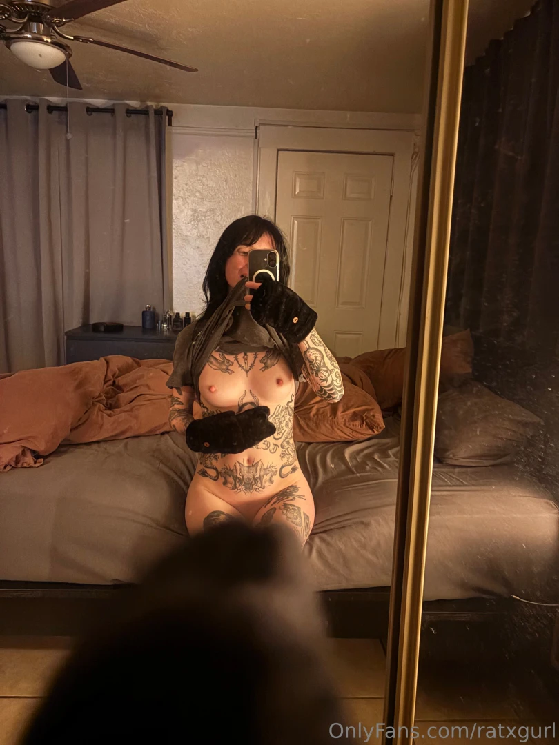 These are my kitty cat ice cream mittens part 1 