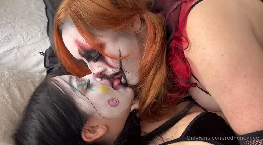 Clown porn coming to your dms next week 