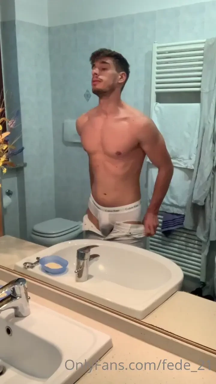 Pov mi preparo per uscire a cena con te 