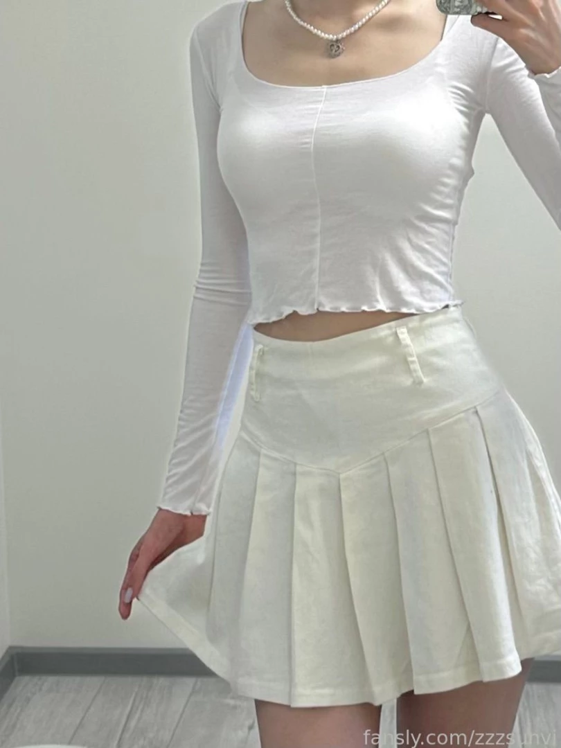 Today is a sunny and warm day i m in a good mood and i m going to go 