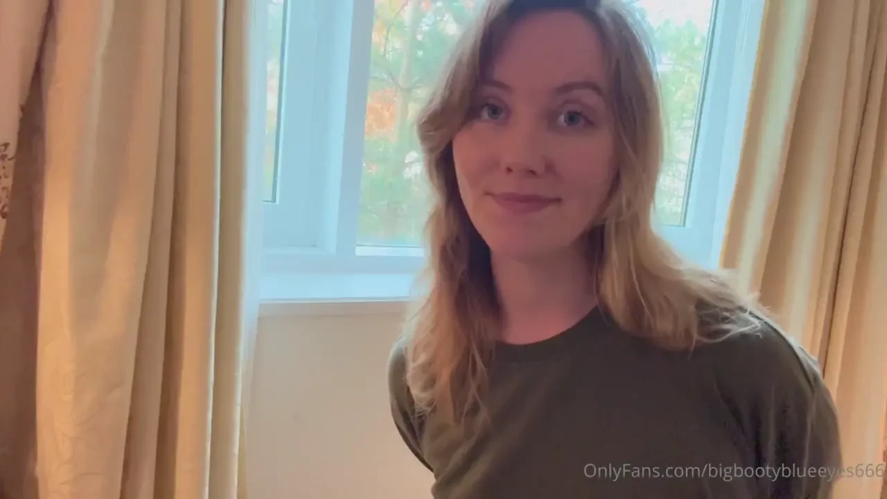 Messy cummy bj in a hotel in ireland couldn t decide if i wanted to 