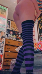 I wanna be laid up right naaa