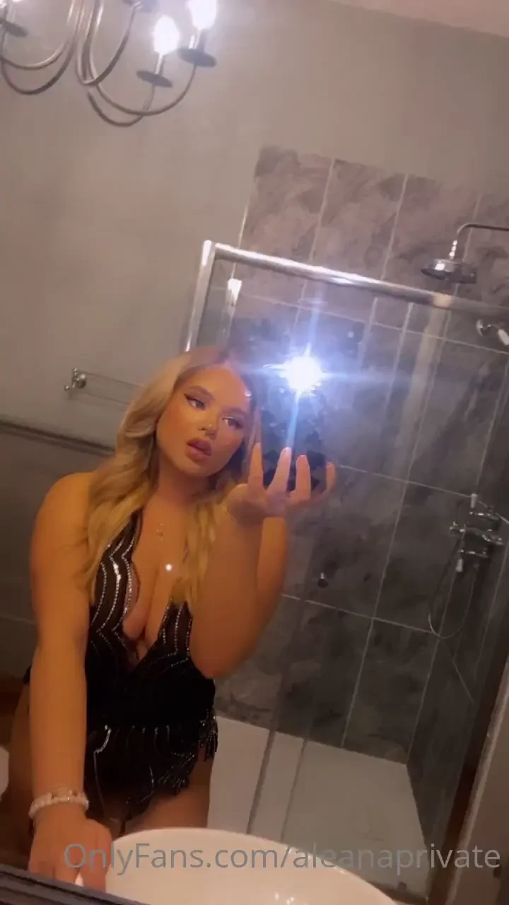 Let me fill your fantasy xx 