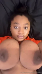 Cum on my titties papi but then again i want your cum in my pretty