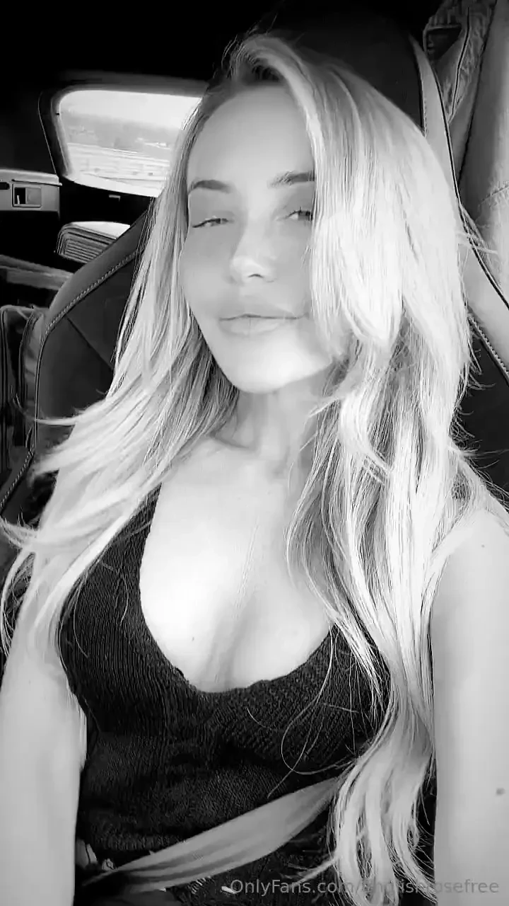 Lets schat live on my vip im online all day and night english-rose 