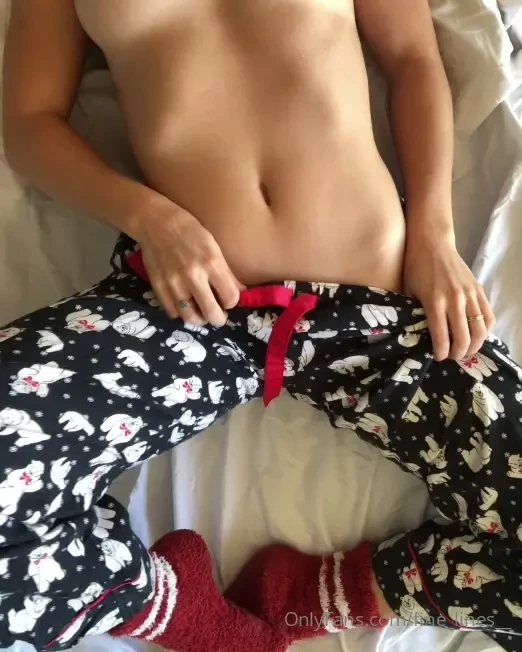 Iphone holiday things video 1 reel 1 video 2 reel 2 rest of videos part 16 