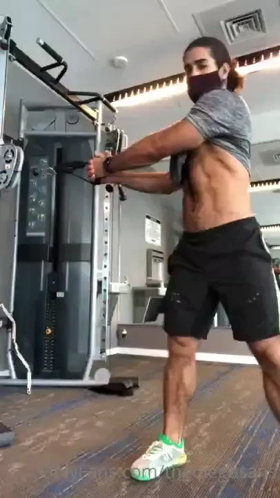 Workout videos yah or nah 10 replies yes and i ll continue 